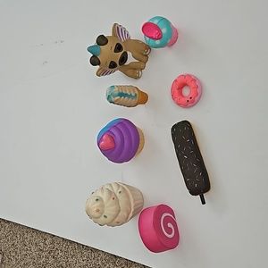 Set of 8 squish toys